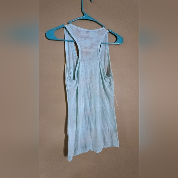 GUESS Tank - Picture 2 of 3